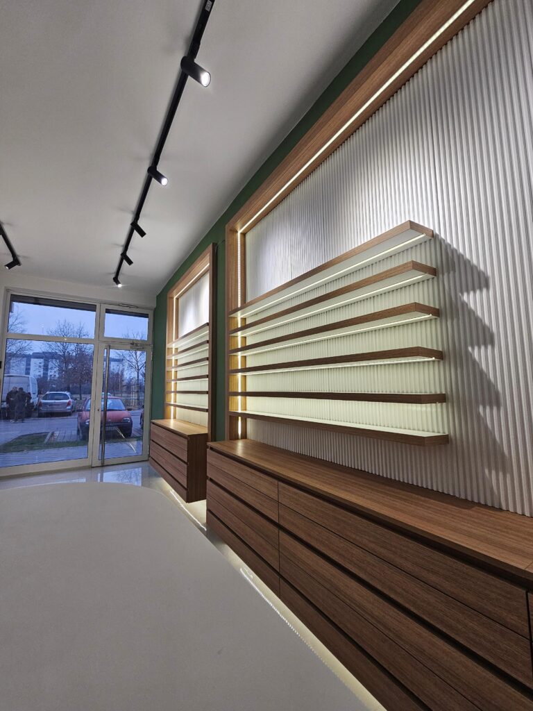 WhatsApp Image 2025-12-10 at 20.20.38